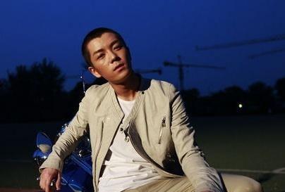 吃瓜娱乐王栎鑫,吃瓜娱乐界的“瓜王”  第2张